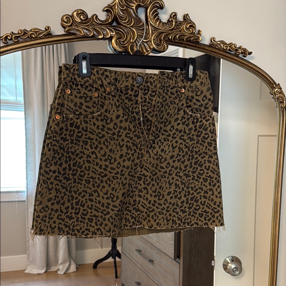 Zara Brown Mini Skirt for a Casual Night Out